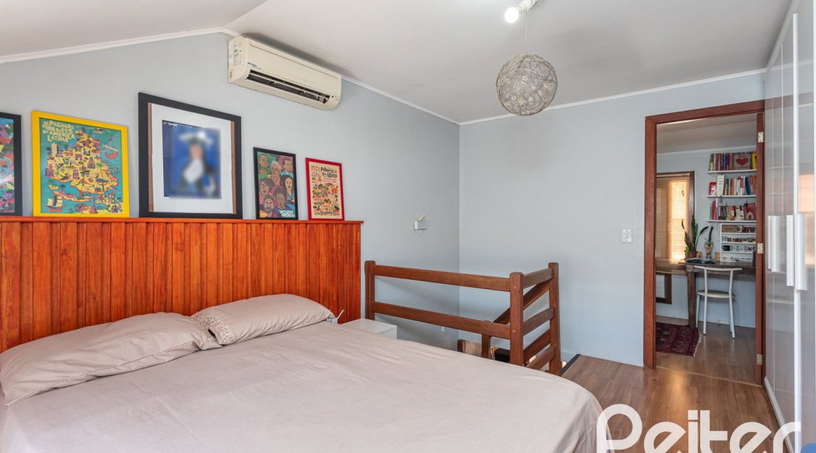 Casa em Condomínio à venda com 97m², 3 dormitórios, 2 vagas, no bairro Tristeza em Porto Alegre