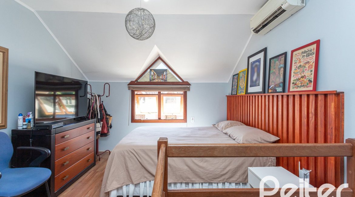 Casa em Condomínio à venda com 97m², 3 dormitórios, 2 vagas, no bairro Tristeza em Porto Alegre