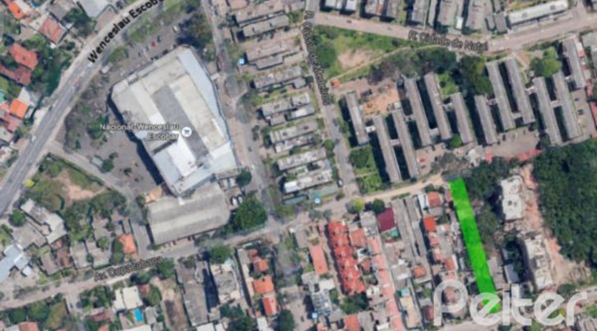 Terreno à venda, no bairro Tristeza em Porto Alegre