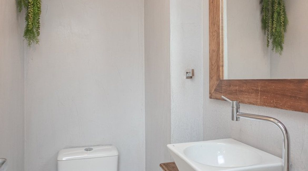 Casa em Condomínio à venda com 194m², 3 dormitórios, 3 suítes, 4 vagas, no bairro Ipanema em PORTO ALEGRE