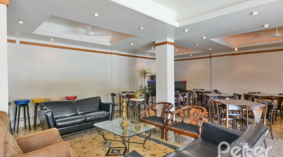 Casa em Condomínio à venda com 185m², 3 dormitórios, 1 suíte, 3 vagas, no bairro Tristeza em Porto Alegre