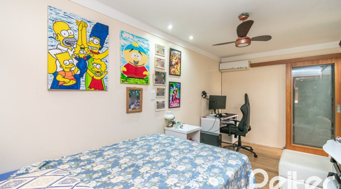 Casa em Condomínio à venda com 185m², 3 dormitórios, 1 suíte, 3 vagas, no bairro Tristeza em Porto Alegre