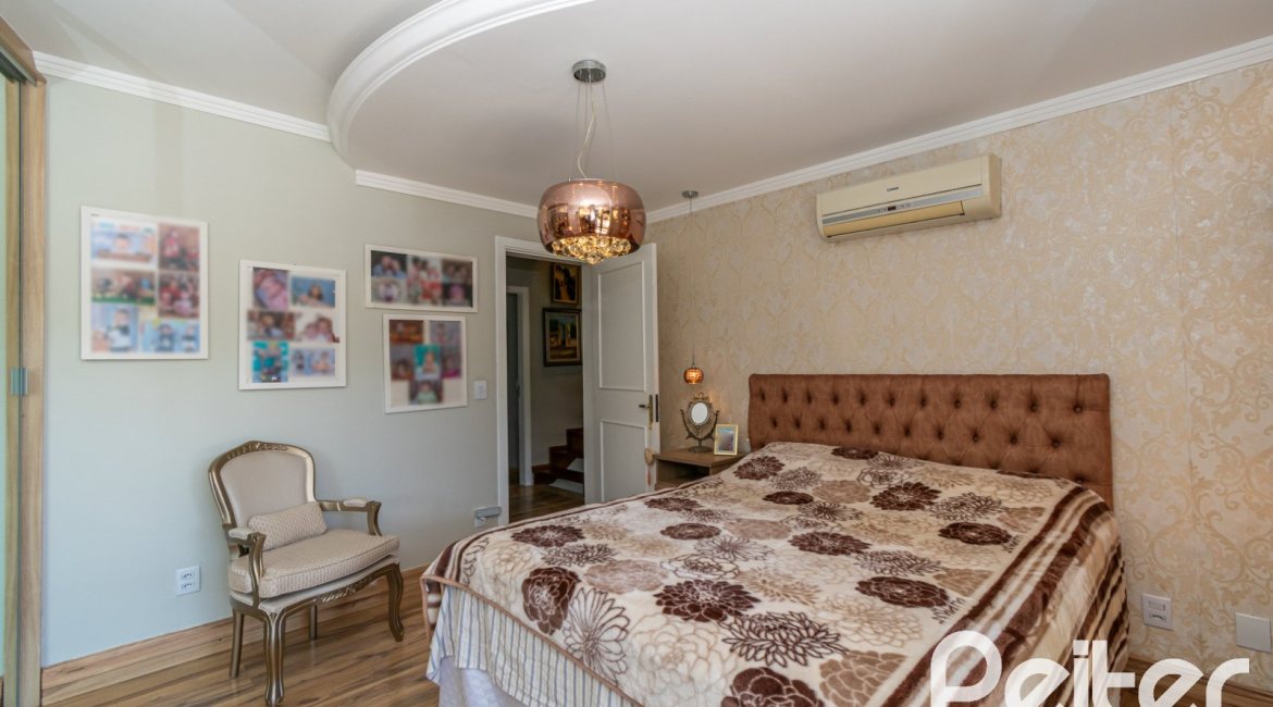  à venda, no bairro  em 