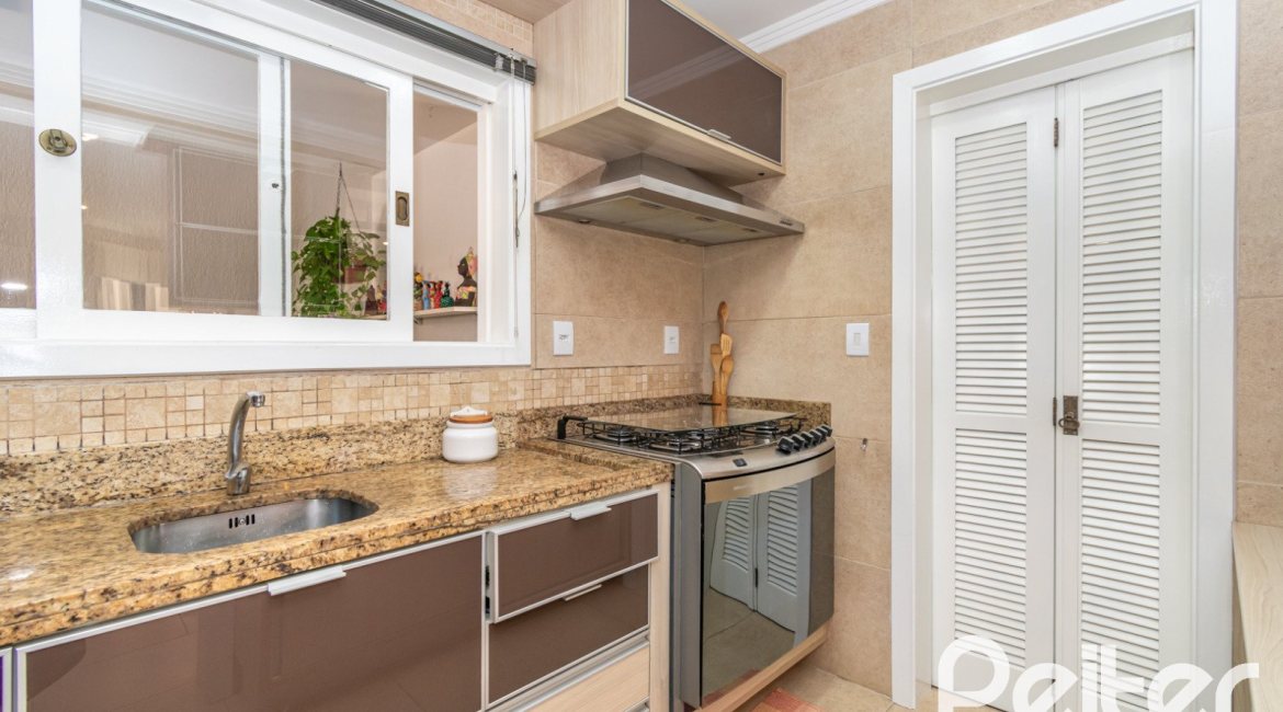  à venda, no bairro  em 