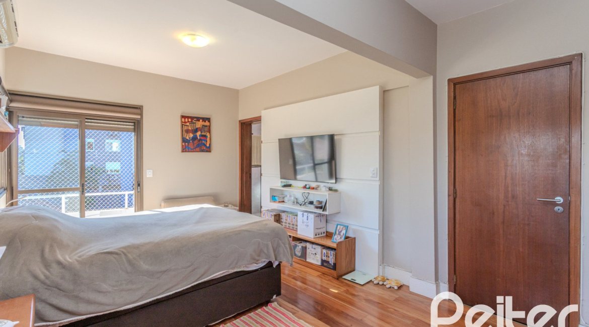 Cobertura à venda com 188m², 2 dormitórios, 2 suítes, 2 vagas, no bairro Tristeza em Porto Alegre