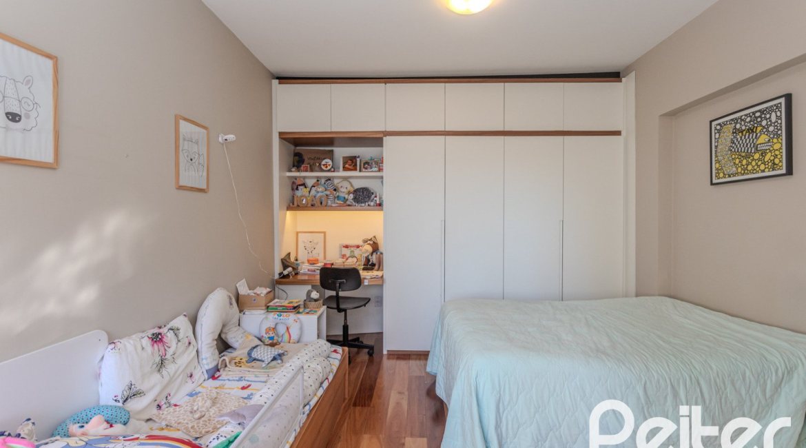Cobertura à venda com 188m², 2 dormitórios, 2 suítes, 2 vagas, no bairro Tristeza em Porto Alegre