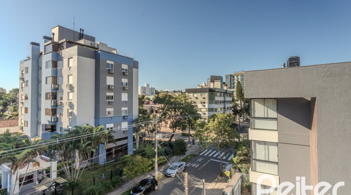 Cobertura à venda com 188m², 2 dormitórios, 2 suítes, 2 vagas, no bairro Tristeza em Porto Alegre