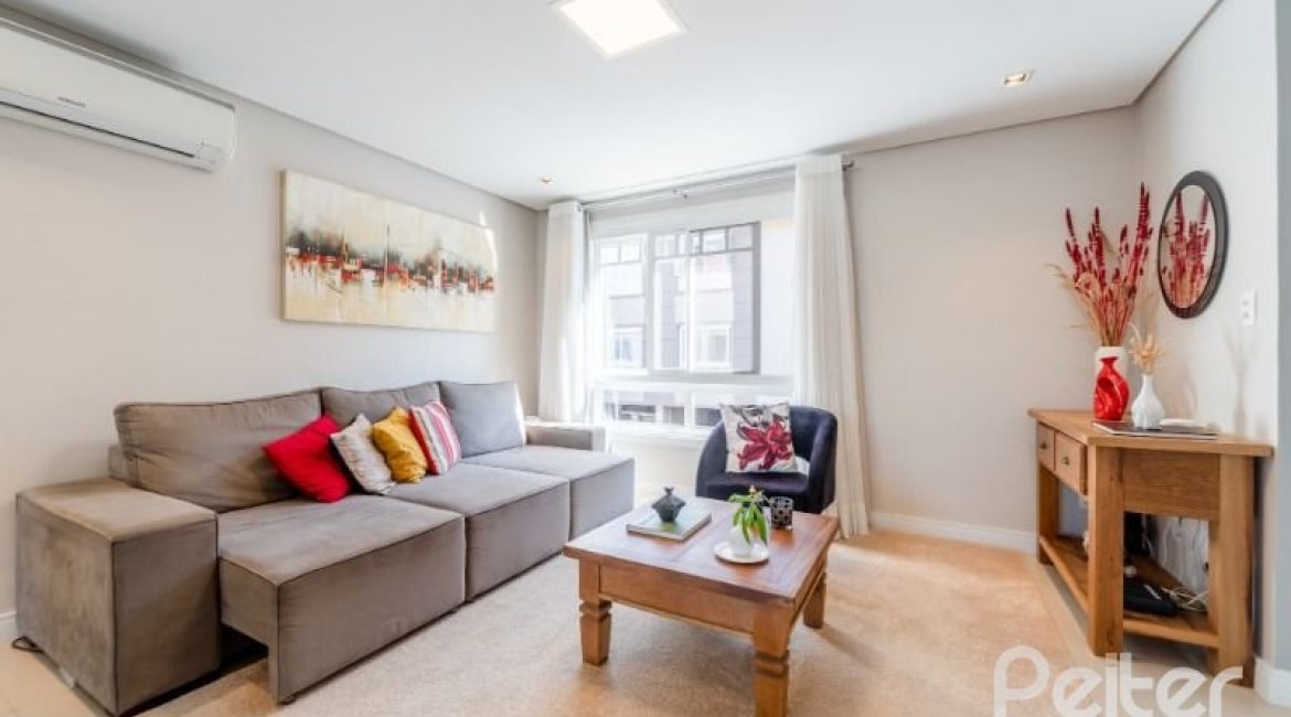  à venda, no bairro  em 