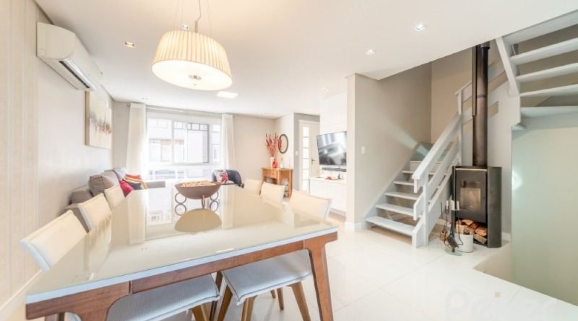  à venda, no bairro  em 