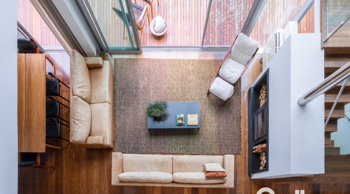 Casa à venda com 463m², 5 dormitórios, 1 suíte, 6 vagas, no bairro Vila Conceição em Porto Alegre