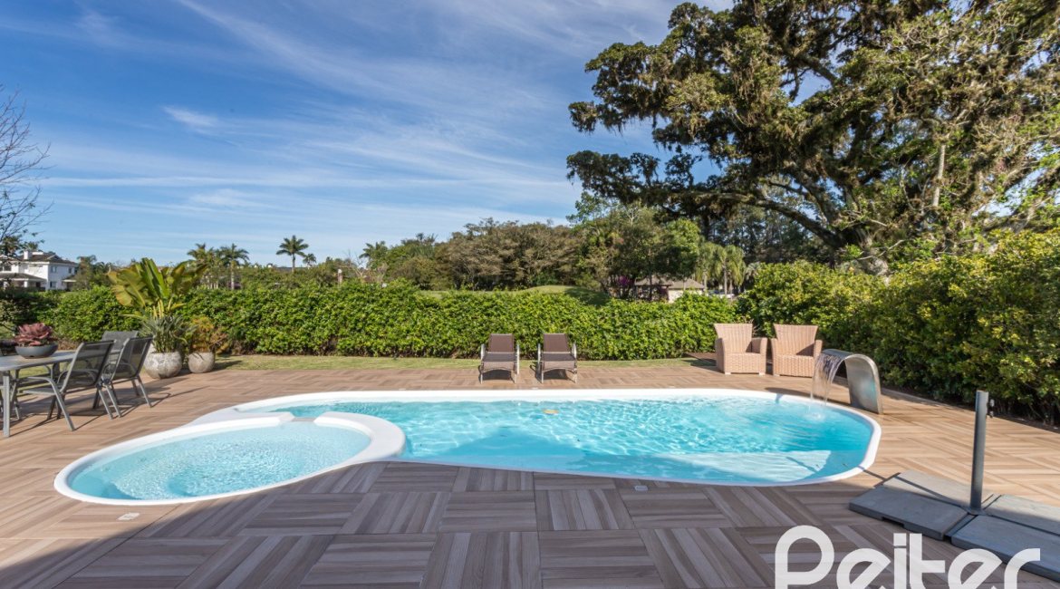 Casa em Condomínio à venda com 366m², 4 dormitórios, 4 suítes, 3 vagas, no bairro Terra Ville em PORTO ALEGRE