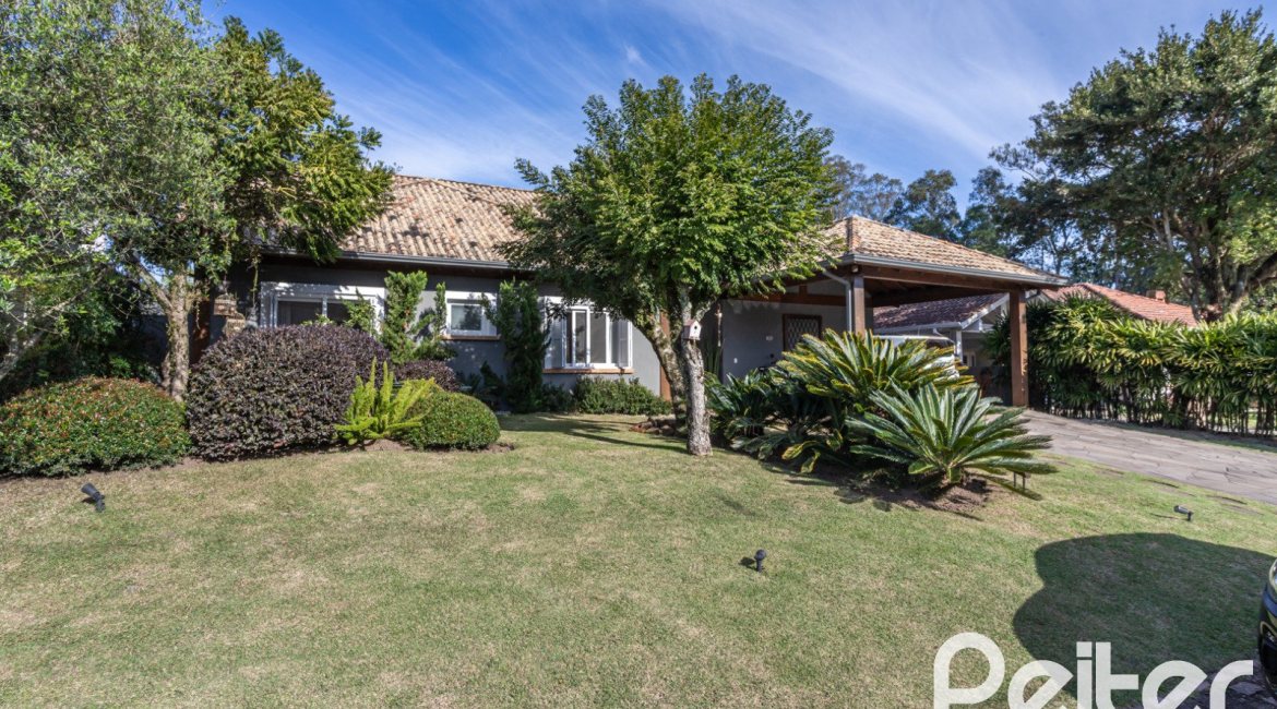 Casa em Condomínio à venda com 366m², 4 dormitórios, 4 suítes, 3 vagas, no bairro Terra Ville em PORTO ALEGRE