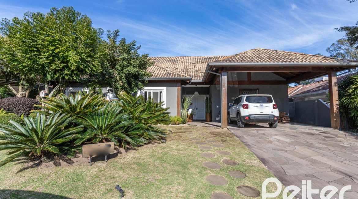 Casa em Condomínio à venda com 366m², 4 dormitórios, 4 suítes, 3 vagas, no bairro Terra Ville em PORTO ALEGRE