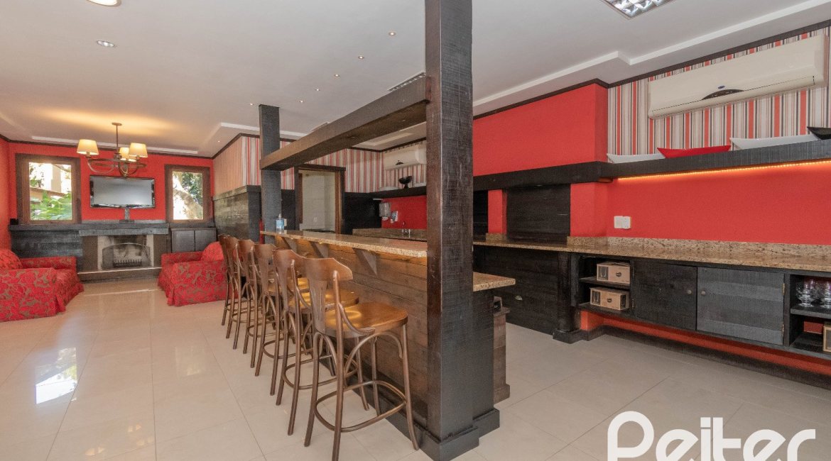 Casa em Condomínio à venda com 327m², 3 dormitórios, 3 suítes, 3 vagas, no bairro Tristeza em PORTO ALEGRE