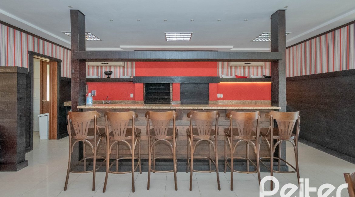 Casa em Condomínio à venda com 327m², 3 dormitórios, 3 suítes, 3 vagas, no bairro Tristeza em PORTO ALEGRE