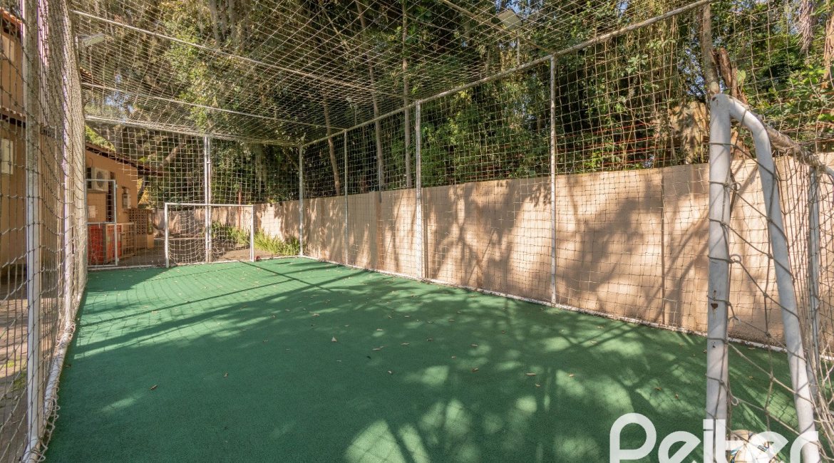 Casa em Condomínio à venda com 327m², 3 dormitórios, 3 suítes, 3 vagas, no bairro Tristeza em PORTO ALEGRE