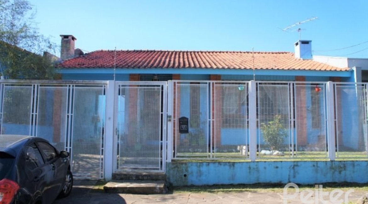 Casa à venda com 184m², 3 dormitórios, 1 suíte, 4 vagas, no bairro Ipanema / Jardim Verde em Porto Alegre