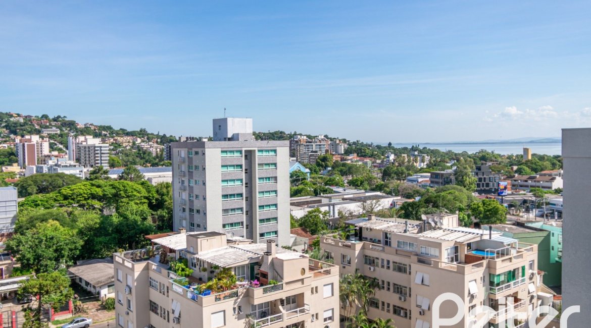 Apartamento à venda com 68m², 2 dormitórios, 1 suíte, 1 vaga, no bairro Tristeza em PORTO ALEGRE