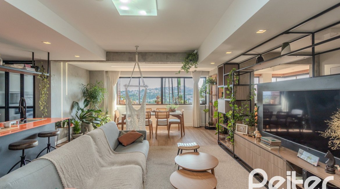 Apartamento à venda com 109m², 3 dormitórios, 1 suíte, 2 vagas, no bairro Cristal em Porto Alegre