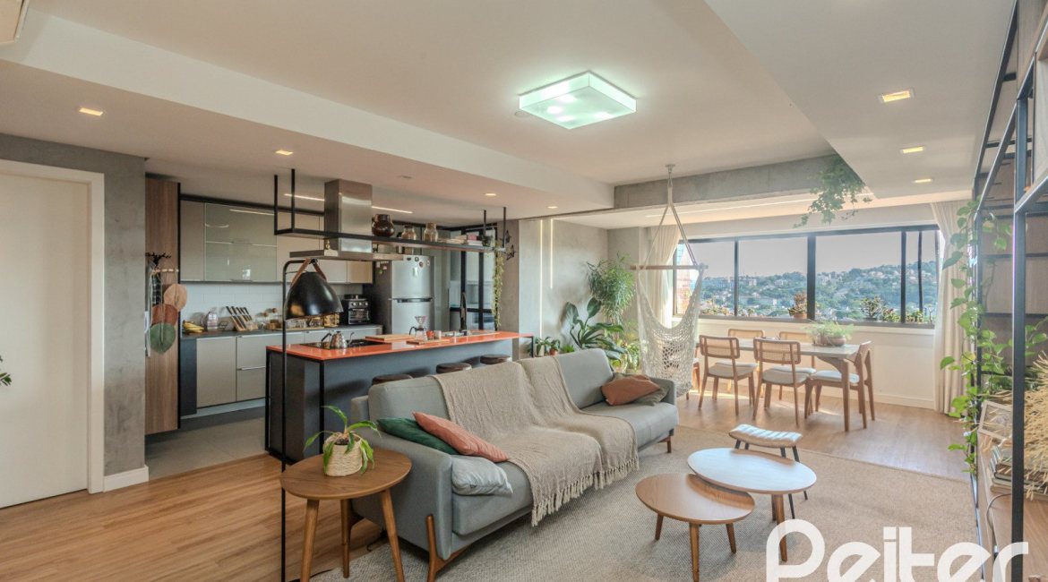 Apartamento à venda com 109m², 3 dormitórios, 1 suíte, 2 vagas, no bairro Cristal em Porto Alegre