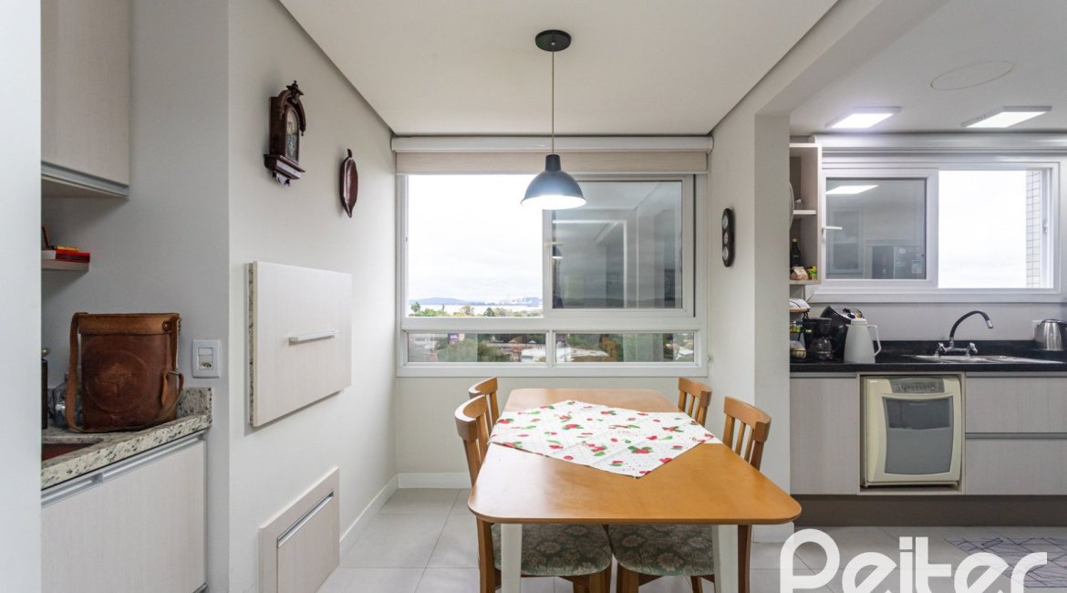 Apartamento à venda com 123m², 3 dormitórios, 3 suítes, 2 vagas, no bairro Tristeza em Porto Alegre