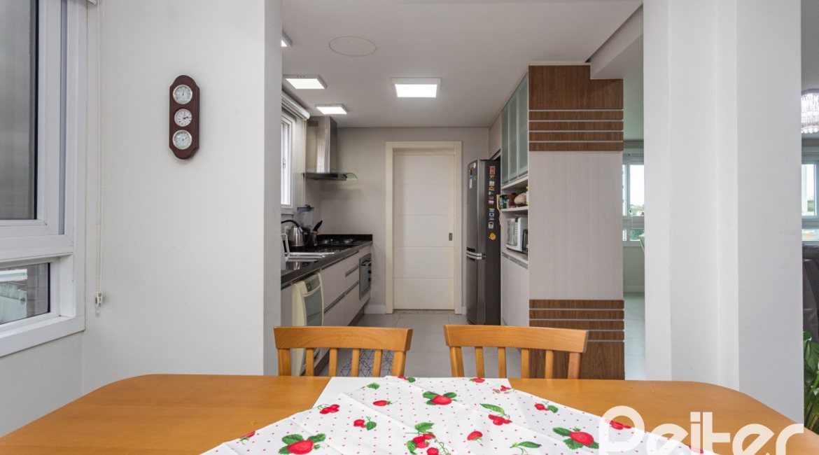Apartamento à venda com 123m², 3 dormitórios, 3 suítes, 2 vagas, no bairro Tristeza em Porto Alegre