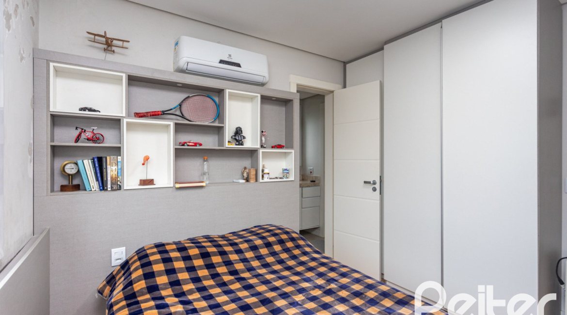 Apartamento à venda com 123m², 3 dormitórios, 3 suítes, 2 vagas, no bairro Tristeza em Porto Alegre