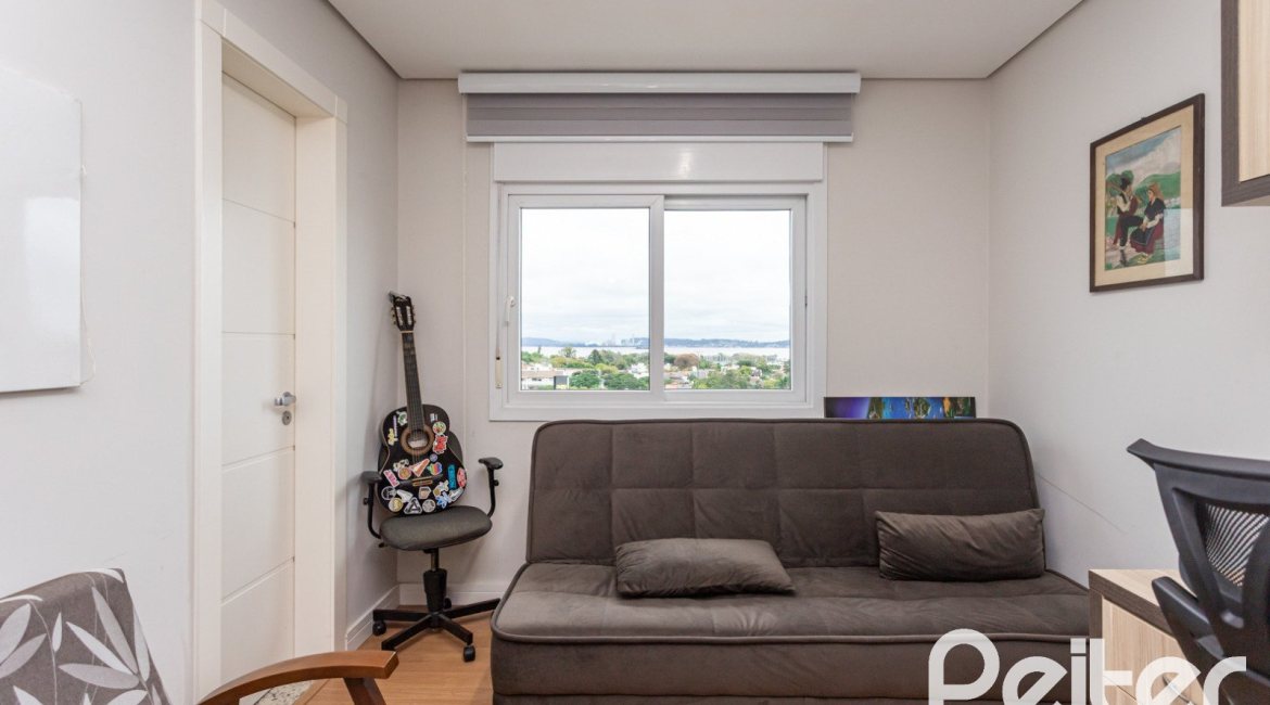 Apartamento à venda com 123m², 3 dormitórios, 3 suítes, 2 vagas, no bairro Tristeza em Porto Alegre