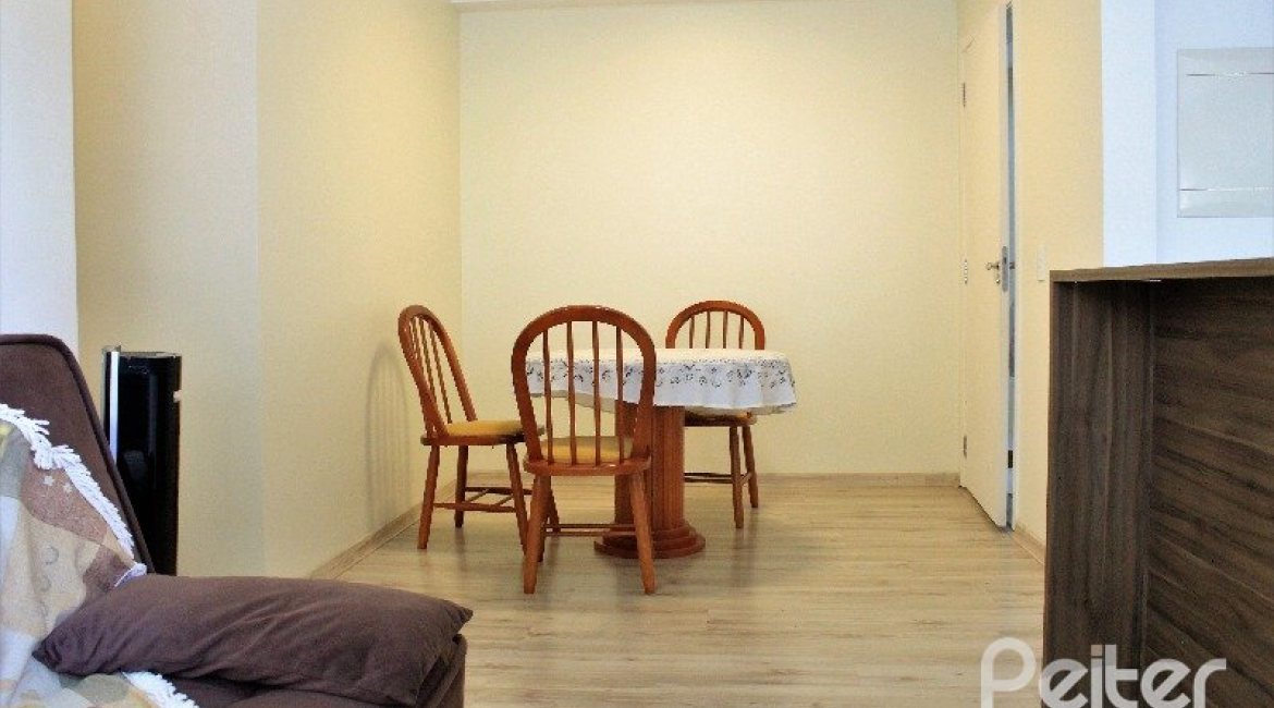 Apartamento à venda com 61m², 3 dormitórios, 1 suíte, 1 vaga, no bairro Ipanema em PORTO ALEGRE