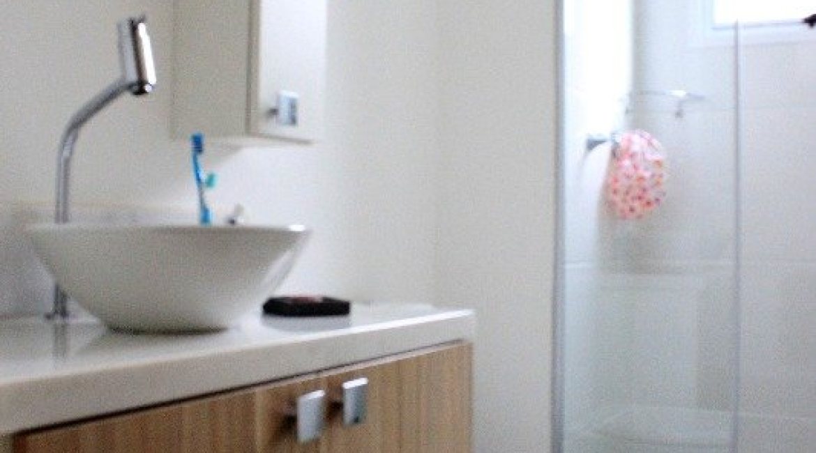 Apartamento à venda com 61m², 3 dormitórios, 1 suíte, 1 vaga, no bairro Ipanema em PORTO ALEGRE