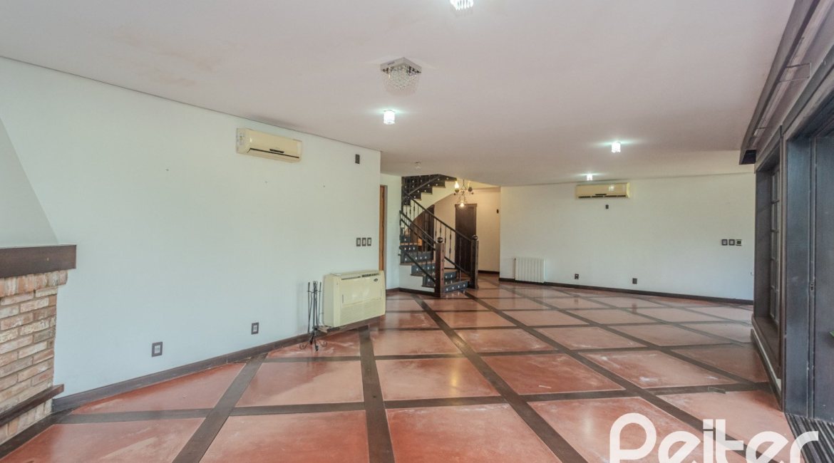 Casa em Condomínio à venda com 493m², 5 dormitórios, 5 suítes, 4 vagas, no bairro Terra Ville em Porto Alegre