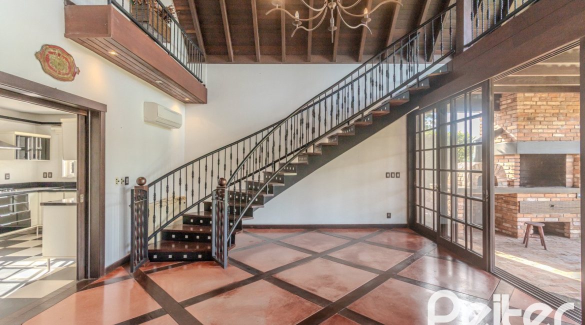 Casa em Condomínio à venda com 493m², 5 dormitórios, 5 suítes, 4 vagas, no bairro Terra Ville em Porto Alegre