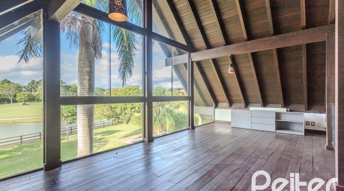 Casa em Condomínio à venda com 493m², 5 dormitórios, 5 suítes, 4 vagas, no bairro Terra Ville em Porto Alegre
