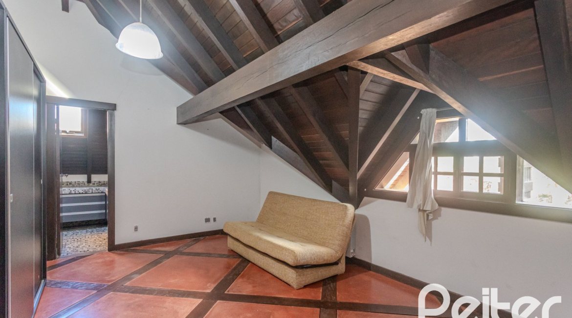 Casa em Condomínio à venda com 493m², 5 dormitórios, 5 suítes, 4 vagas, no bairro Terra Ville em Porto Alegre