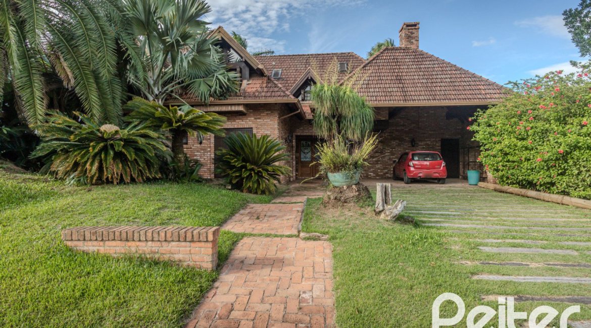 Casa em Condomínio à venda com 493m², 5 dormitórios, 5 suítes, 4 vagas, no bairro Terra Ville em Porto Alegre