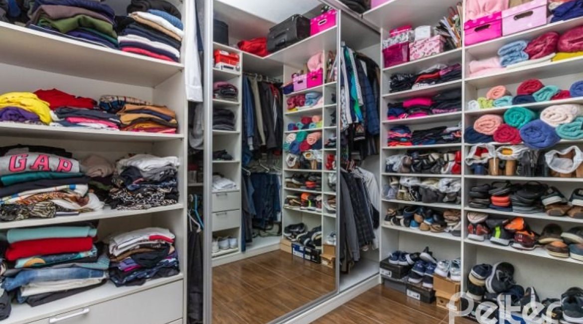 Apartamento à venda com 122m², 3 dormitórios, 1 suíte, 2 vagas, no bairro Ipanema em Porto Alegre