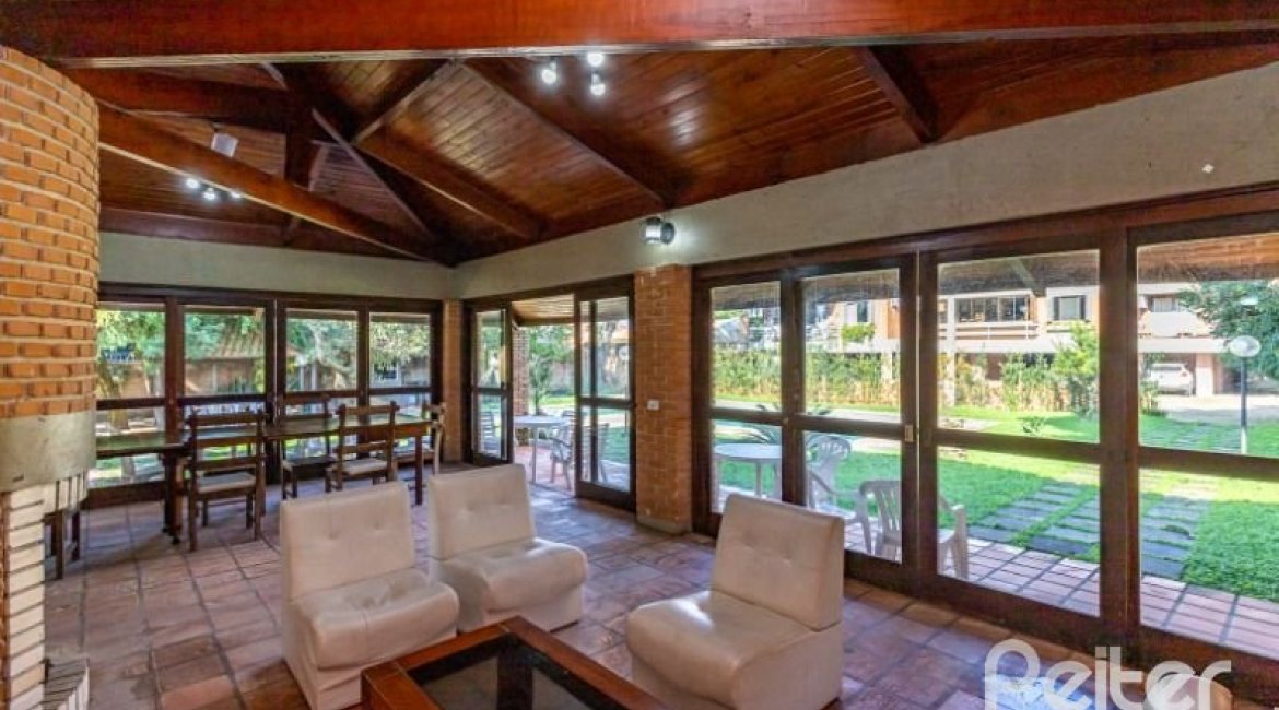 Apartamento à venda com 122m², 3 dormitórios, 1 suíte, 2 vagas, no bairro Ipanema em Porto Alegre