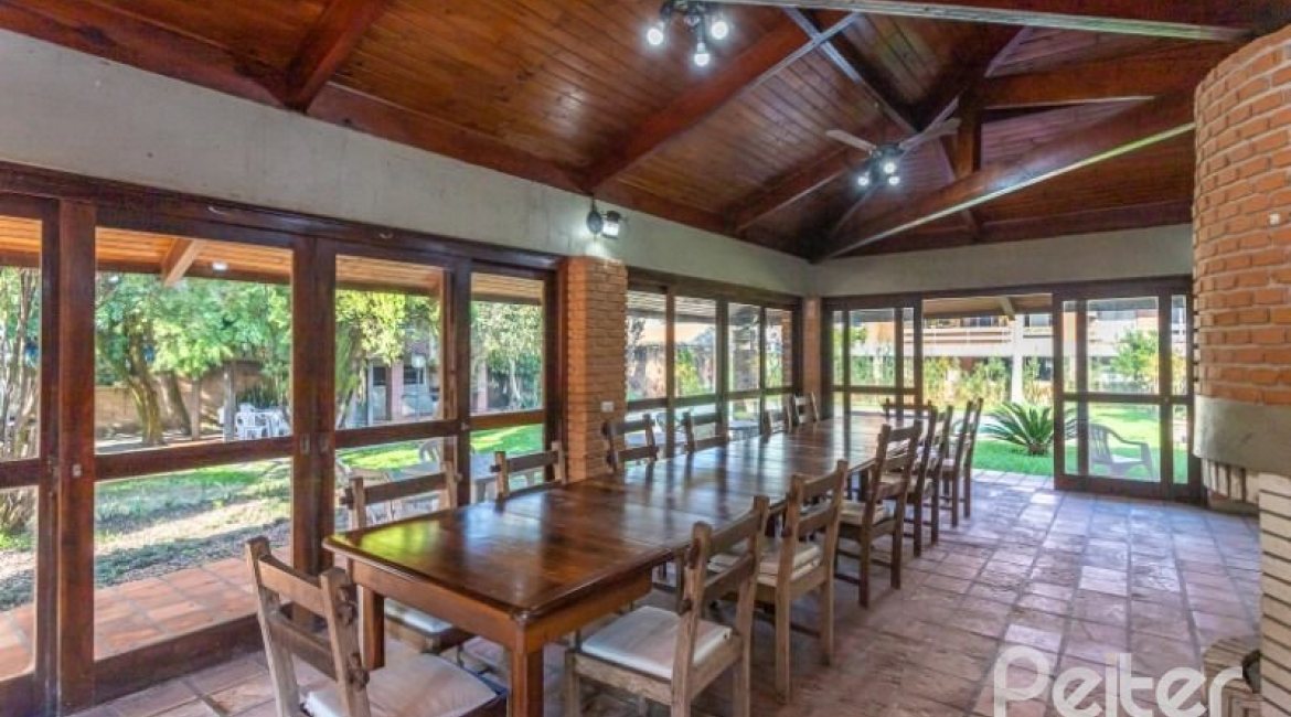 Apartamento à venda com 122m², 3 dormitórios, 1 suíte, 2 vagas, no bairro Ipanema em Porto Alegre