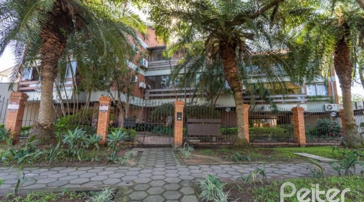 Apartamento à venda com 122m², 3 dormitórios, 1 suíte, 2 vagas, no bairro Ipanema em Porto Alegre