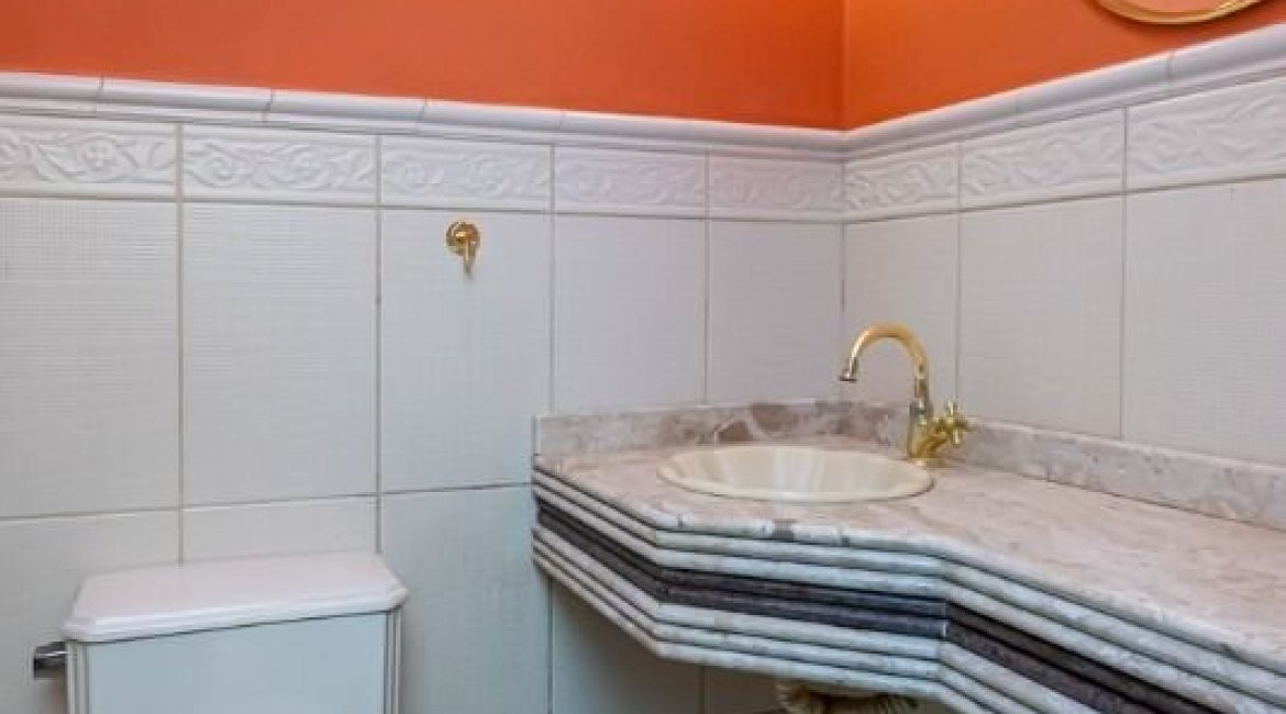 Casa à venda com 600m², 4 dormitórios, 4 suítes, 4 vagas, no bairro Vila Conceição em Porto Alegre