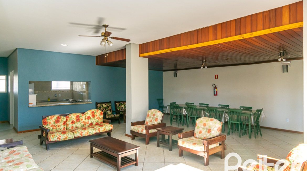 Apartamento à venda com 42m², 1 dormitório, 1 vaga, no bairro Tristeza em Porto Alegre