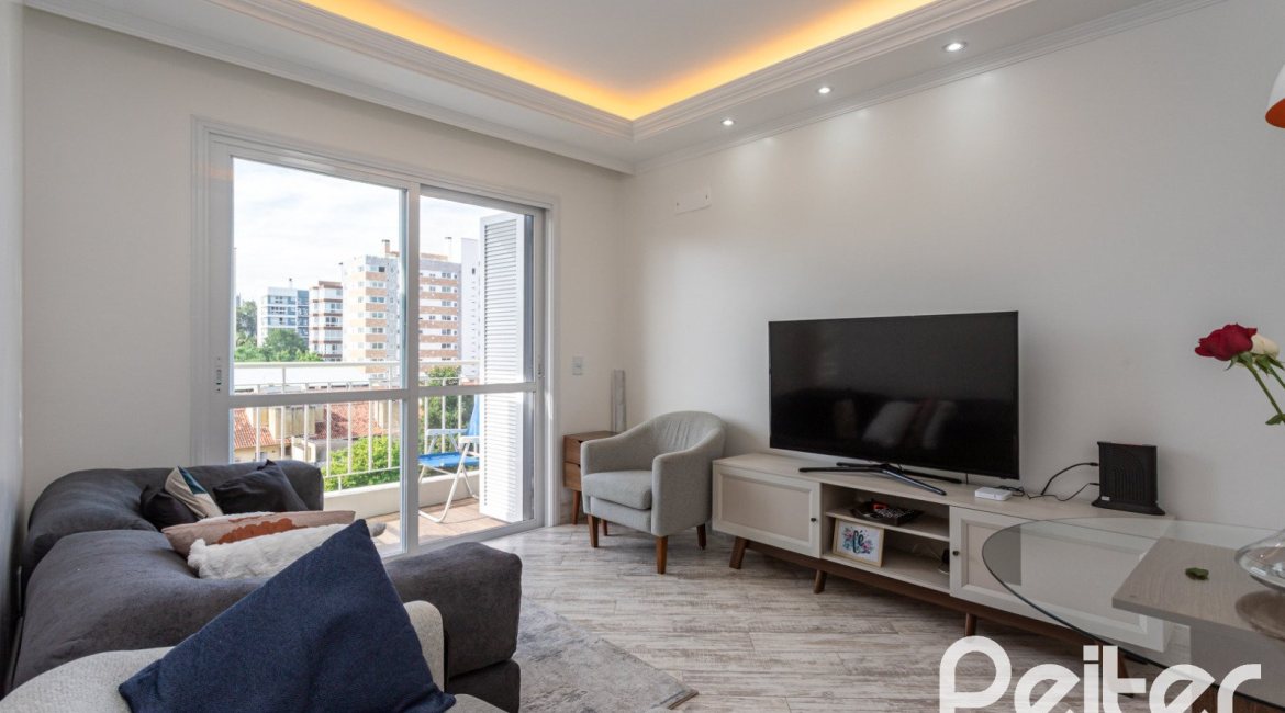 Apartamento à venda com 42m², 1 dormitório, 1 vaga, no bairro Tristeza em Porto Alegre