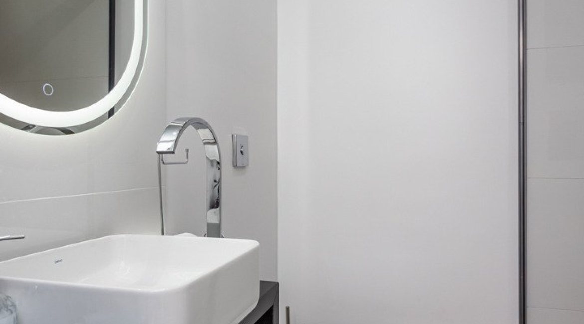 Apartamento à venda com 42m², 1 dormitório, 1 vaga, no bairro Tristeza em Porto Alegre