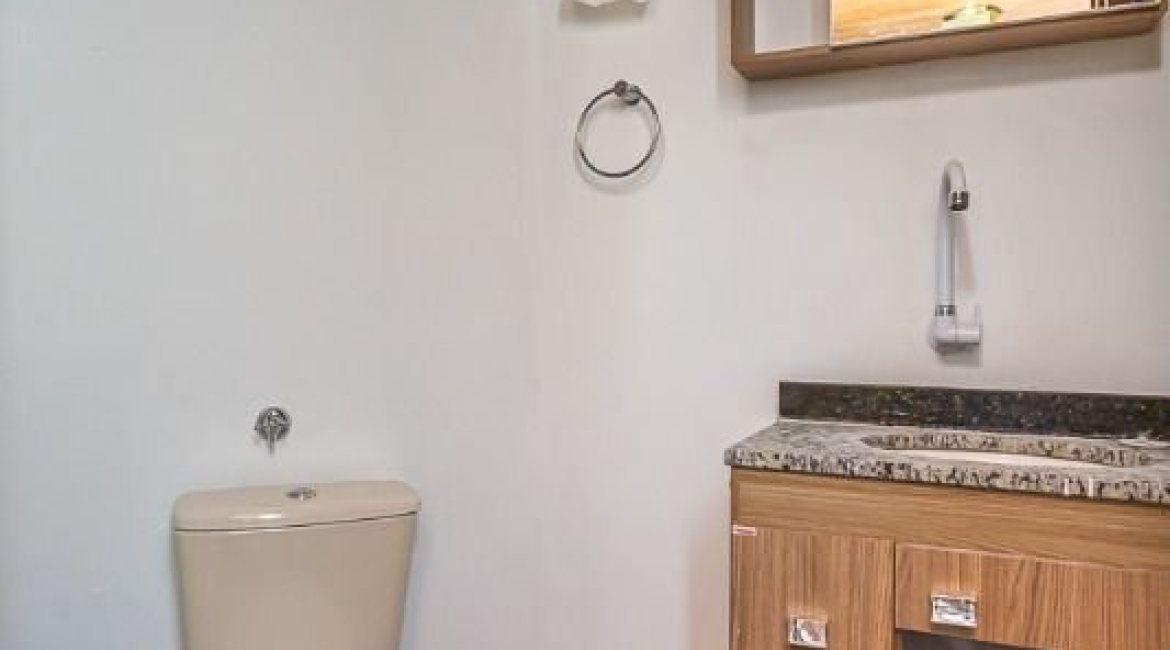 Casa à venda com 519m², 4 dormitórios, 4 suítes, 4 vagas, no bairro Vila Assuncao em Porto Alegre