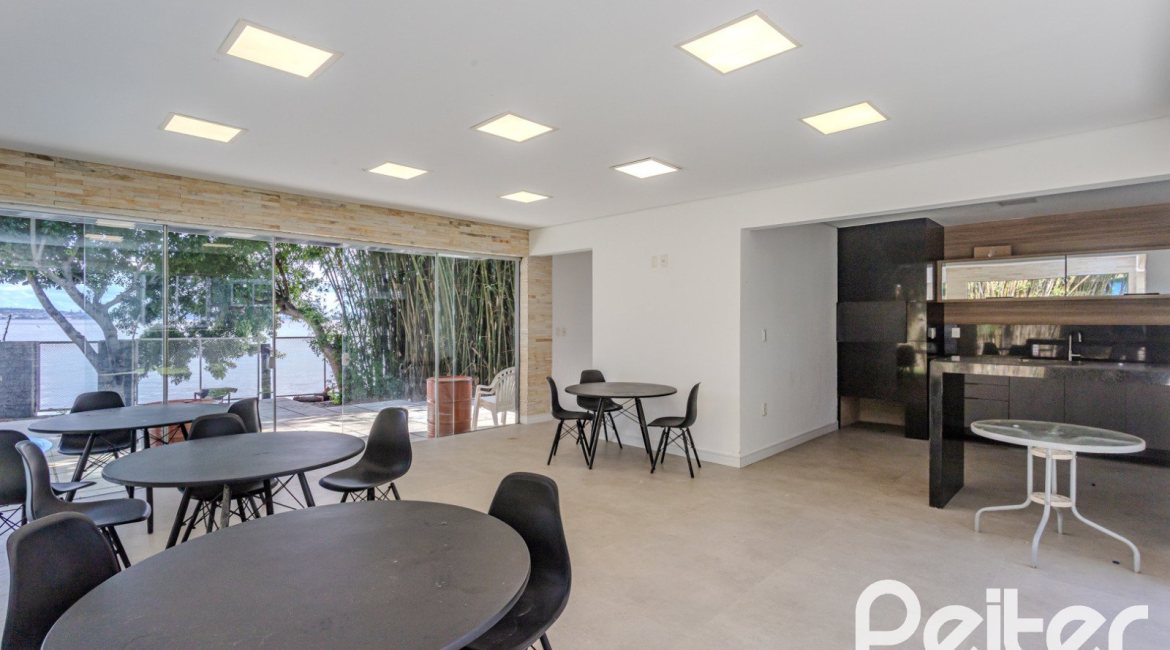 Casa em Condomínio à venda com 304m², 4 dormitórios, 4 suítes, 3 vagas, no bairro Tristeza em Porto Alegre