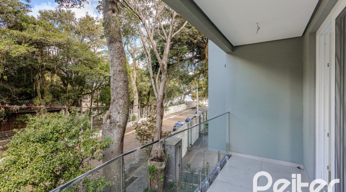 Casa em Condomínio à venda com 304m², 4 dormitórios, 4 suítes, 3 vagas, no bairro Tristeza em Porto Alegre
