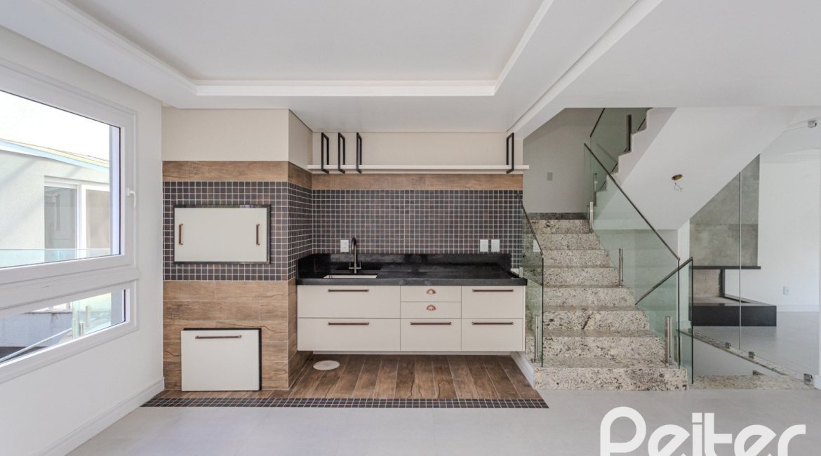 Casa em Condomínio à venda com 304m², 4 dormitórios, 4 suítes, 3 vagas, no bairro Tristeza em Porto Alegre