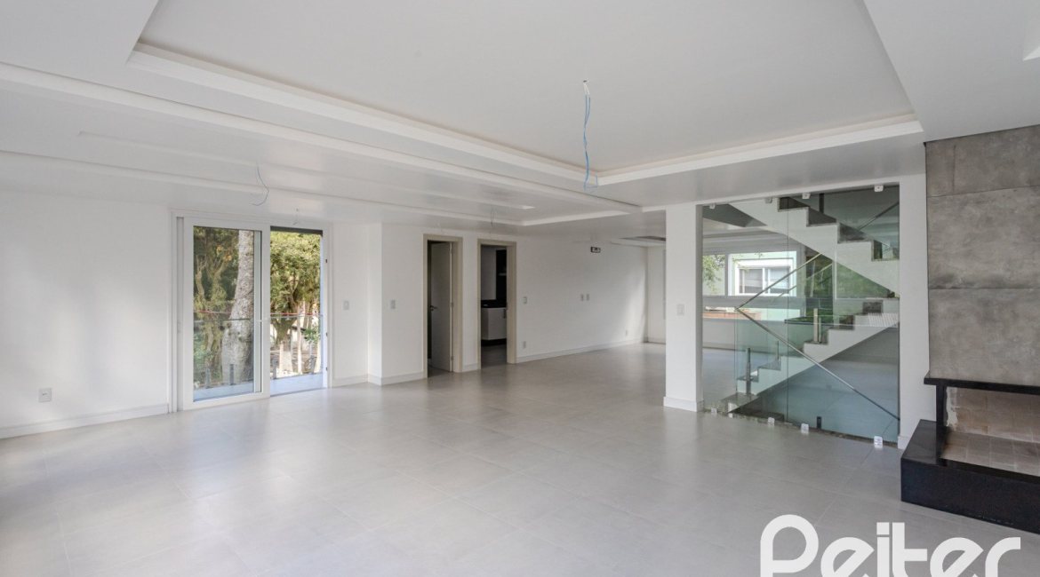 Casa em Condomínio à venda com 304m², 4 dormitórios, 4 suítes, 3 vagas, no bairro Tristeza em Porto Alegre