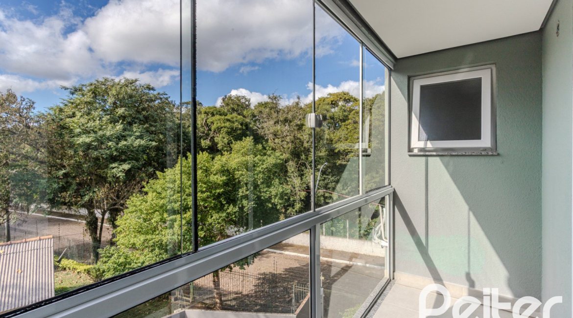 Casa em Condomínio à venda com 304m², 4 dormitórios, 4 suítes, 3 vagas, no bairro Tristeza em Porto Alegre