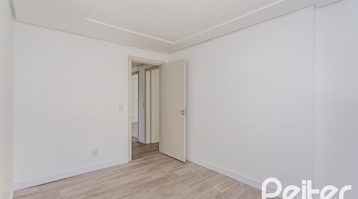 Casa em Condomínio à venda com 304m², 4 dormitórios, 4 suítes, 3 vagas, no bairro Tristeza em Porto Alegre